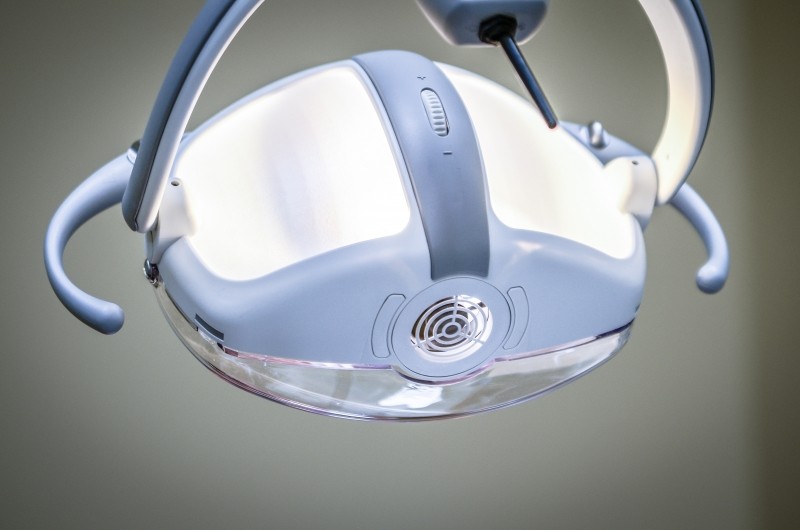 dentist-equipment-replacement-lamp-light-lighting